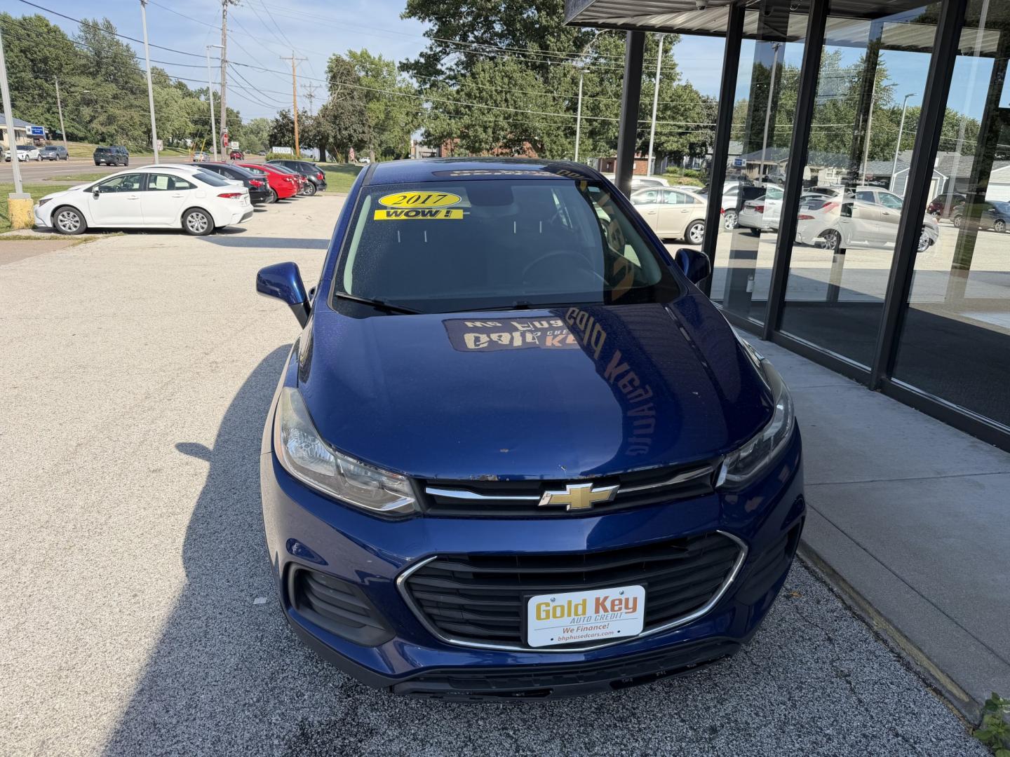 2017 Blue Chevrolet Trax LS (3GNCJKSB5HL) with an Ecotec 1.4L I-4 DOHC engine, located at 1633 W Kimberly, Davenport, IA, 52806, (563) 323-5341, 41.559456, -90.598732- Photo#2