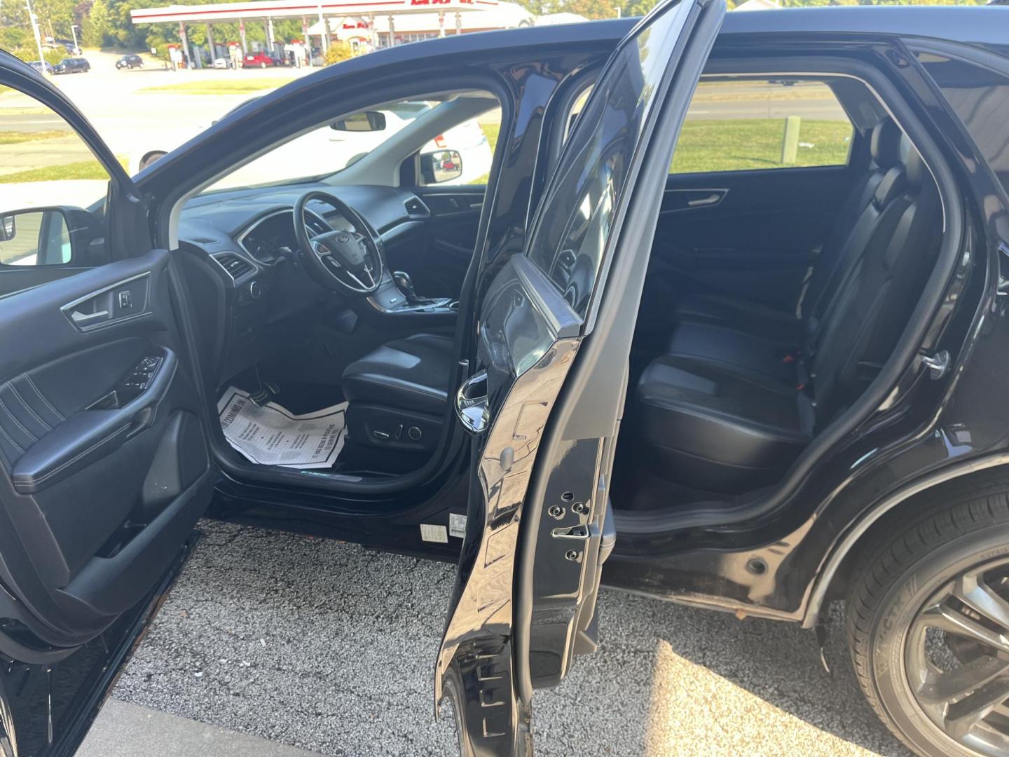 2017 Ford Edge Sport AWD (2FMPK4AP4HB) with an 2.7L V6 DOCH 24V engine, 6A transmission, located at 1633 W Kimberly, Davenport, IA, 52806, (563) 323-5341, 41.559456, -90.598732 - Photo#8
