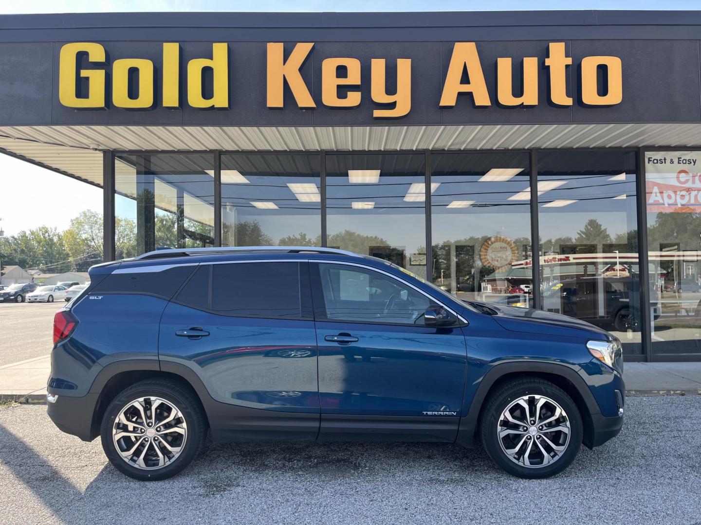 2020 Blue Emerald Metallic GMC Terrain FWD SLT (3GKALPEX2LL) , located at 1633 W Kimberly, Davenport, IA, 52806, (563) 323-5341, 41.559456, -90.598732 - Photo#0
