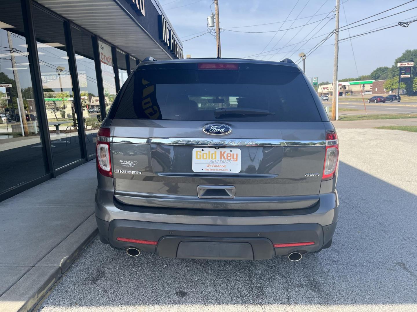2013 Sterling Grey Metall Ford Explorer Limited 4WD (1FM5K8F86DG) with an 3.5L V6 DOHC 24V engine, 6-Speed Automatic transmission, located at 1633 W Kimberly, Davenport, IA, 52806, (563) 323-5341, 41.559456, -90.598732 - Photo#4