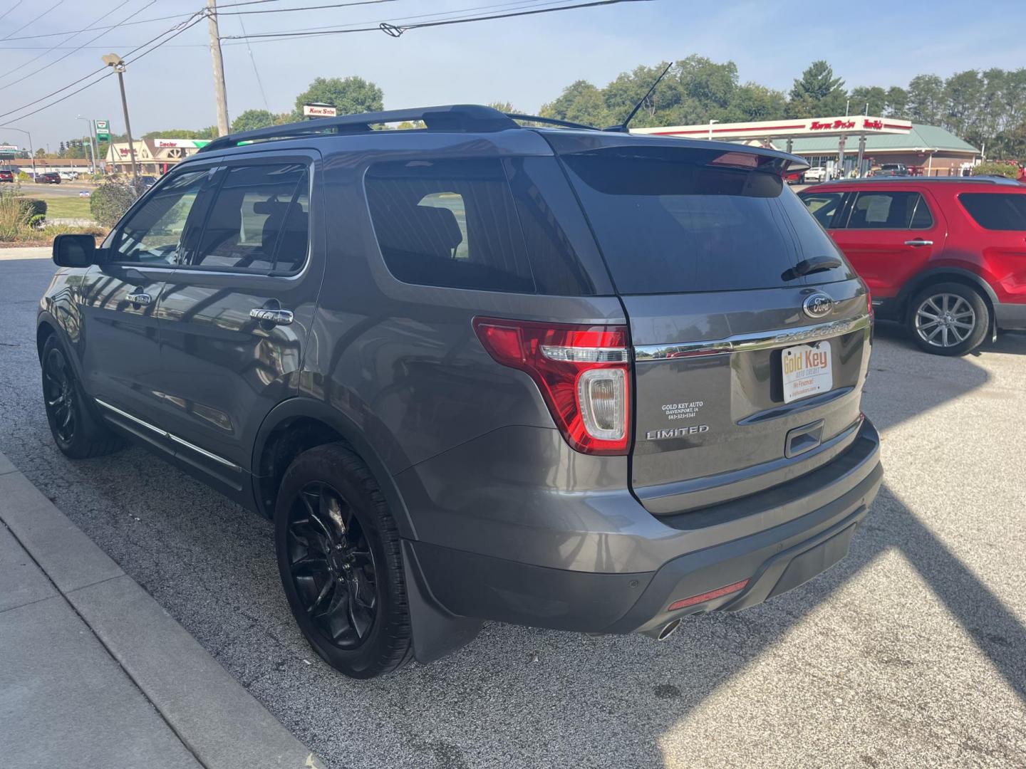 2013 Sterling Grey Metall Ford Explorer Limited 4WD (1FM5K8F86DG) with an 3.5L V6 DOHC 24V engine, 6-Speed Automatic transmission, located at 1633 W Kimberly, Davenport, IA, 52806, (563) 323-5341, 41.559456, -90.598732 - Photo#3