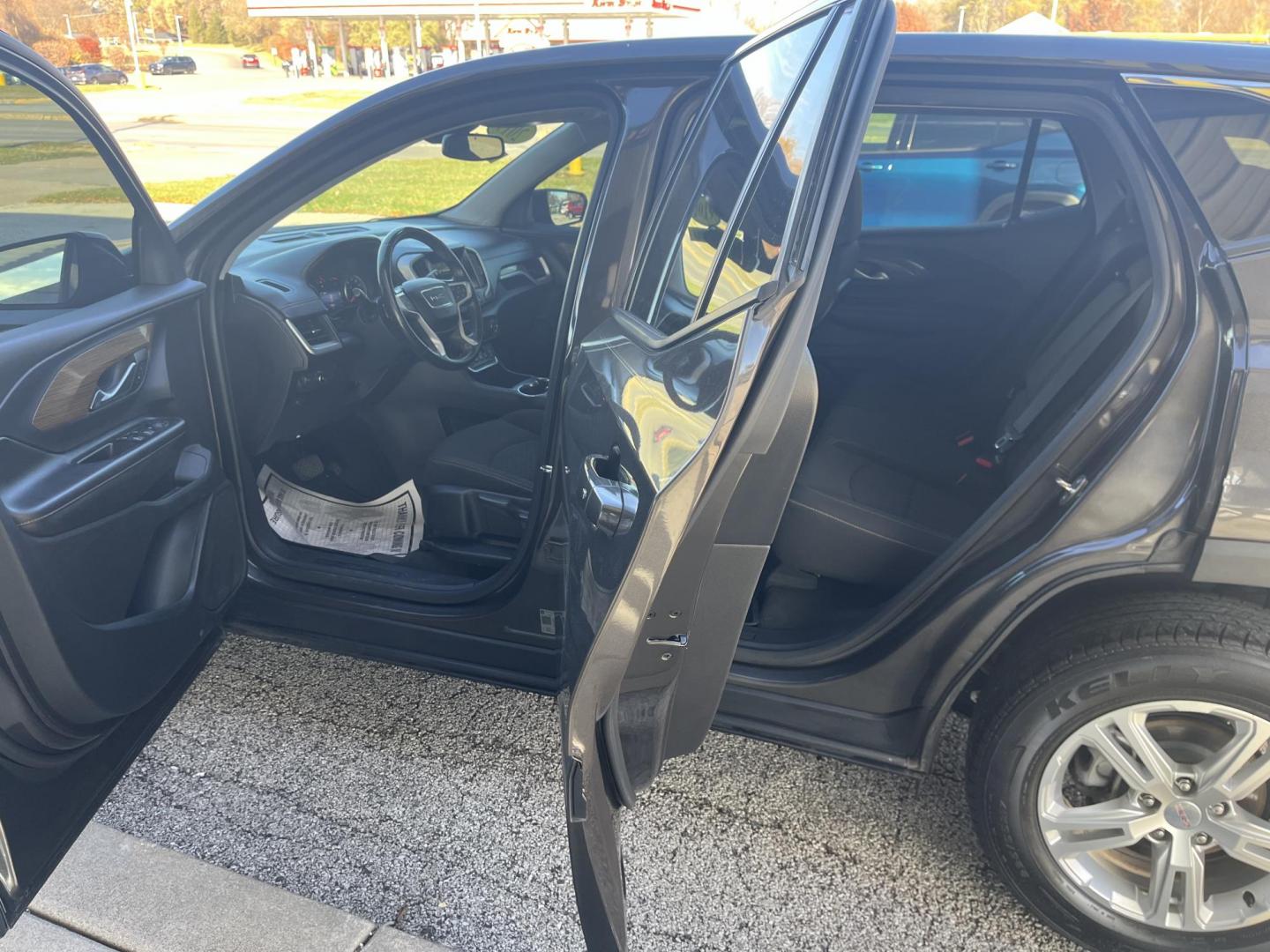 2019 Graphite Gray Metallic GMC Terrain SLE (3GKALMEV8KL) , located at 1633 W Kimberly, Davenport, IA, 52806, (563) 323-5341, 41.559456, -90.598732 - Photo#8