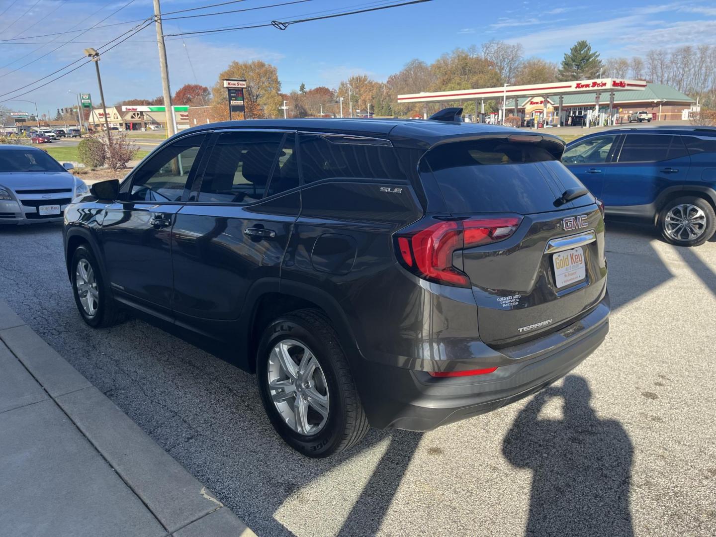 2019 Graphite Gray Metallic GMC Terrain SLE (3GKALMEV8KL) , located at 1633 W Kimberly, Davenport, IA, 52806, (563) 323-5341, 41.559456, -90.598732 - Photo#3
