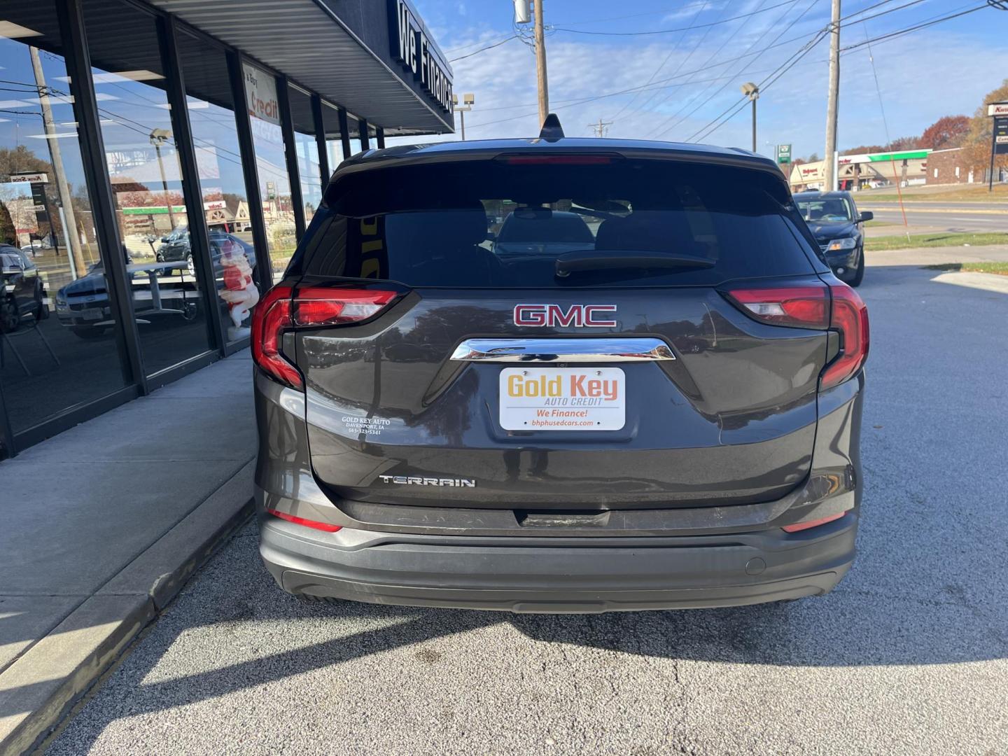 2019 Graphite Gray Metallic GMC Terrain SLE (3GKALMEV8KL) , located at 1633 W Kimberly, Davenport, IA, 52806, (563) 323-5341, 41.559456, -90.598732 - Photo#4