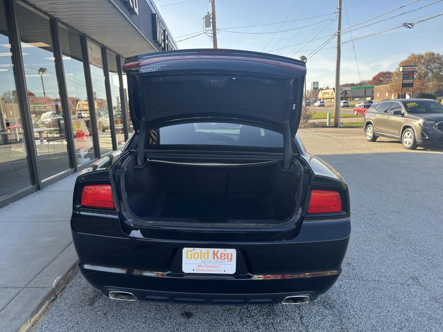2011 Black Dodge Charger SE (2B3CL3CG6BH) , located at 1633 W Kimberly, Davenport, IA, 52806, (563) 323-5341, 41.559456, -90.598732 - Photo#5