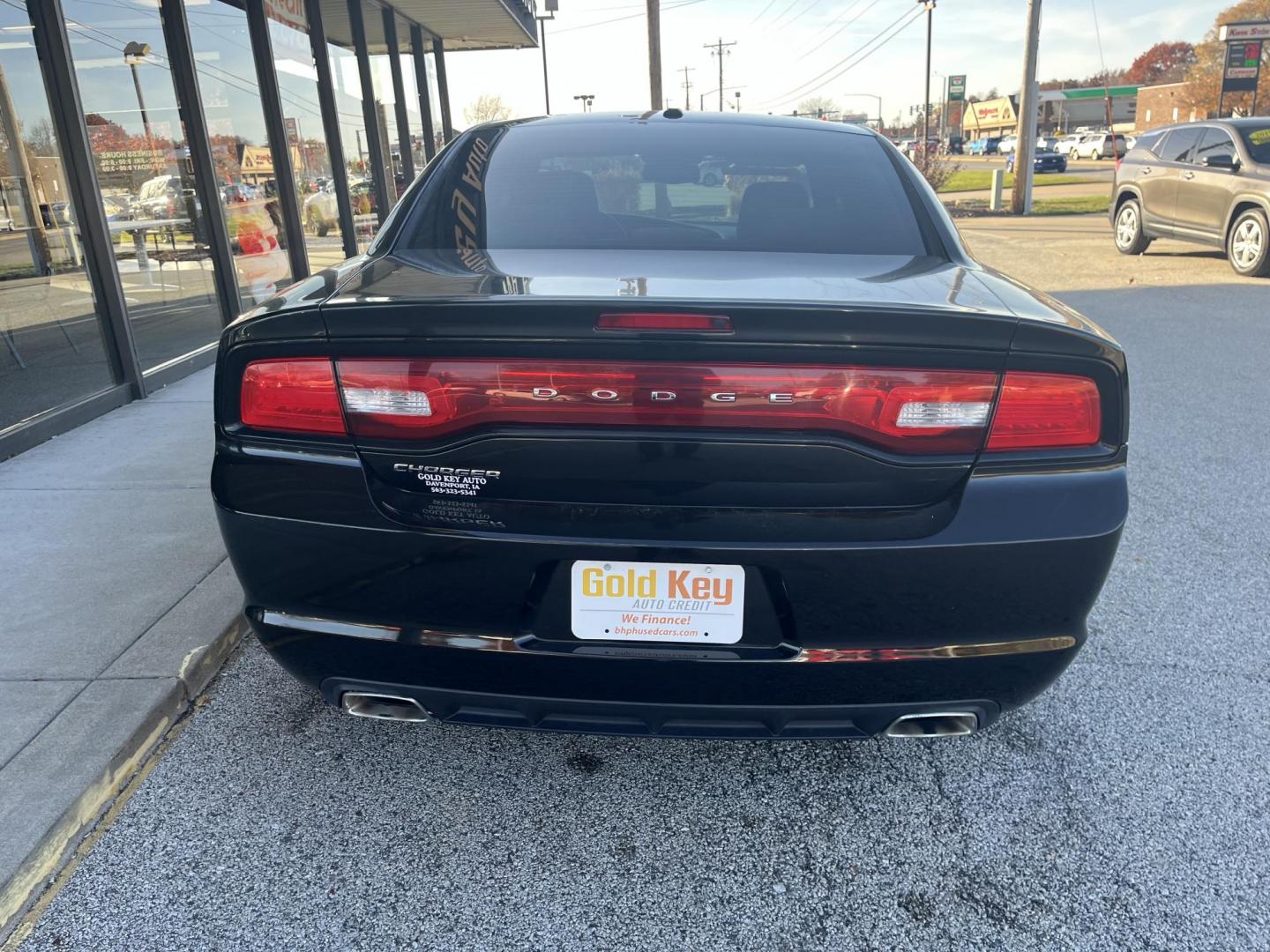 2011 Black Dodge Charger SE (2B3CL3CG6BH) , located at 1633 W Kimberly, Davenport, IA, 52806, (563) 323-5341, 41.559456, -90.598732 - Photo#4
