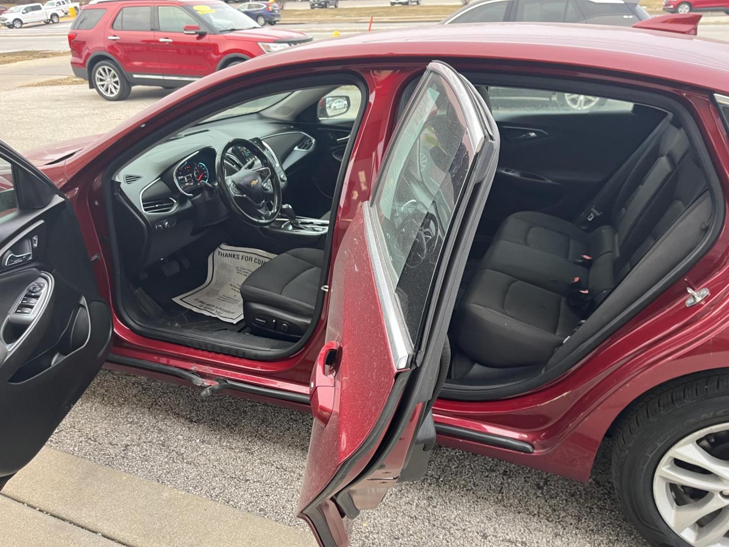 2018 Cajun Red Tintcoat Chevrolet Malibu LT (1G1ZD5ST5JF) with an ECOTEC 1.5L I-4 gasoline direct injection engine, located at 1633 W Kimberly, Davenport, IA, 52806, (563) 323-5341, 41.559456, -90.598732 - Photo#8