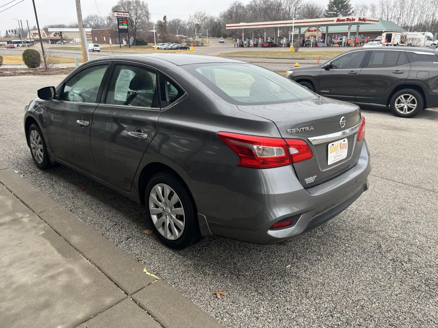 2017 Gun Metallic Nissan Sentra S (3N1AB7AP2HY) with an 1.8L I-4 DOHC engine, located at 1633 W Kimberly, Davenport, IA, 52806, (563) 323-5341, 41.559456, -90.598732 - Photo#3