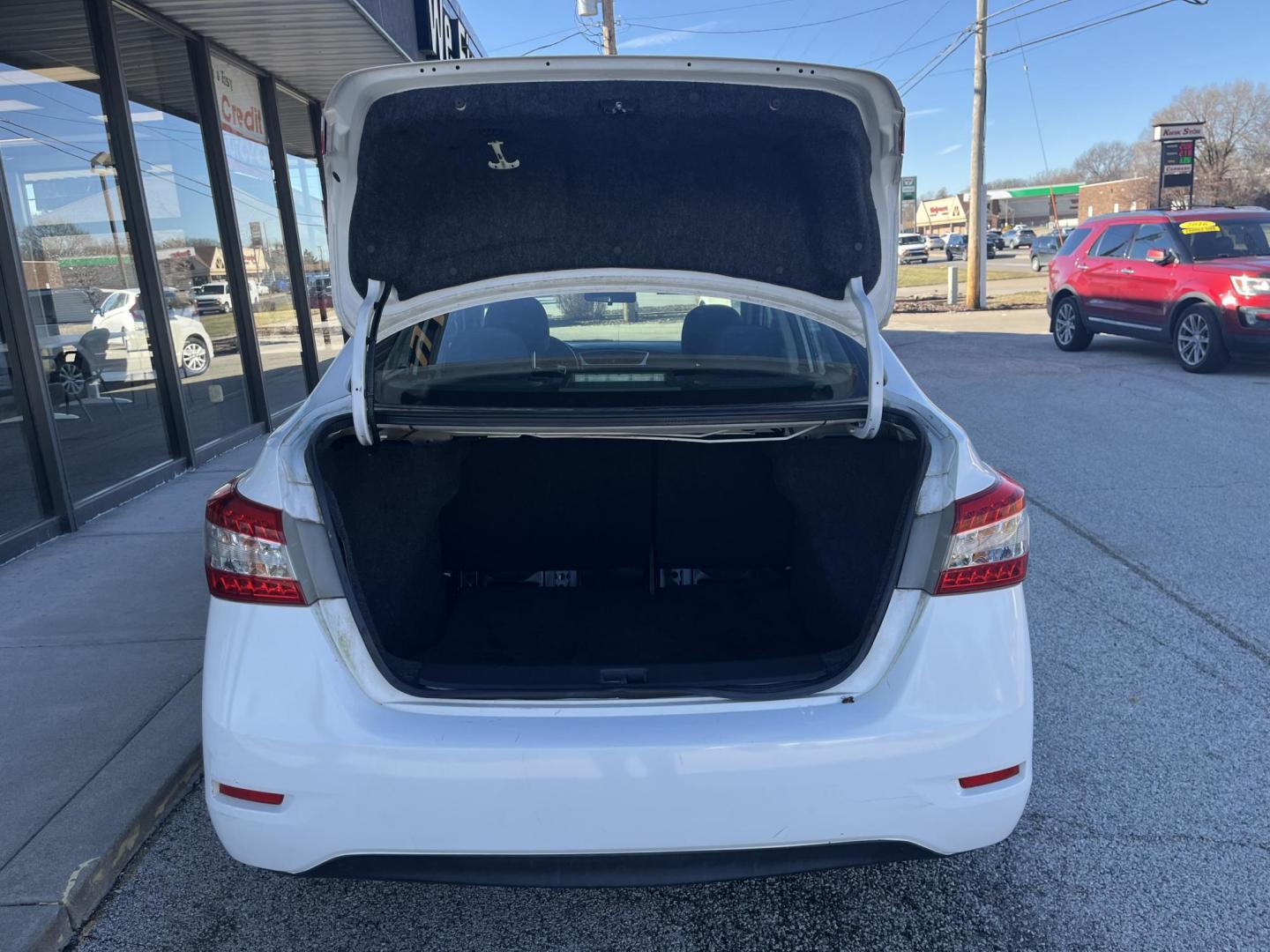 2015 White Nissan Sentra S (3N1AB7AP4FY) with an 1.8L I-4 DOHC engine, located at 1633 W Kimberly, Davenport, IA, 52806, (563) 323-5341, 41.559456, -90.598732 - Photo#5