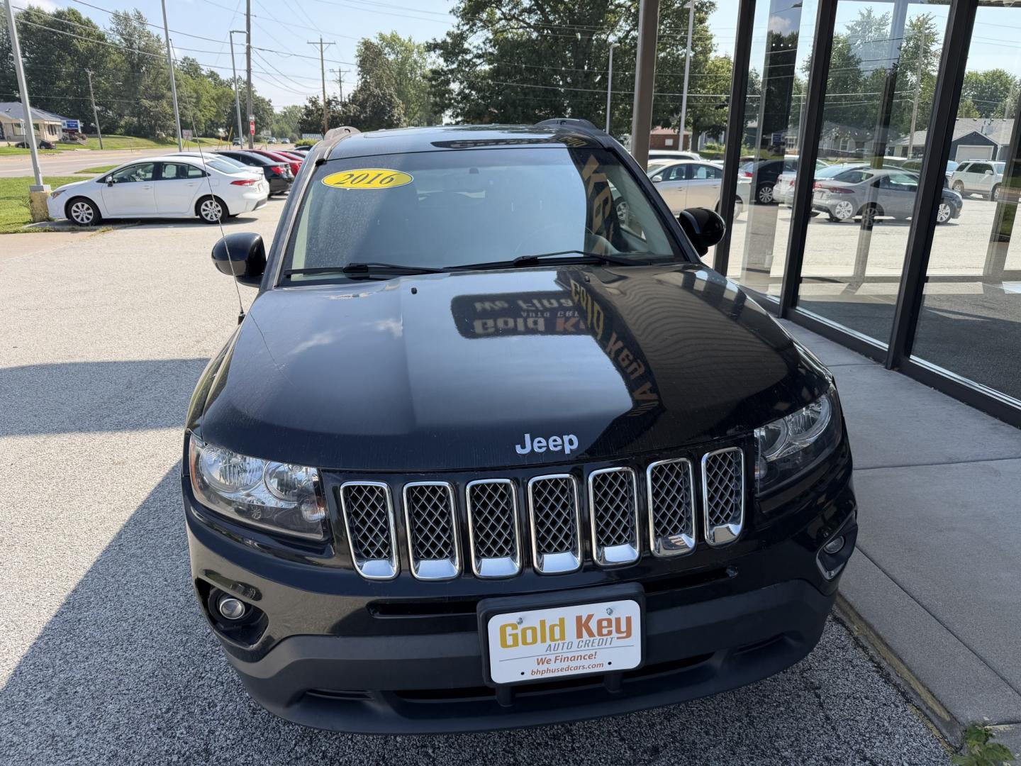 2016 Black Jeep Compass Latitude (1C4NJCEA1GD) , Auto transmission, located at 1633 W Kimberly, Davenport, IA, 52806, (563) 323-5341, 41.559456, -90.598732- Photo#1