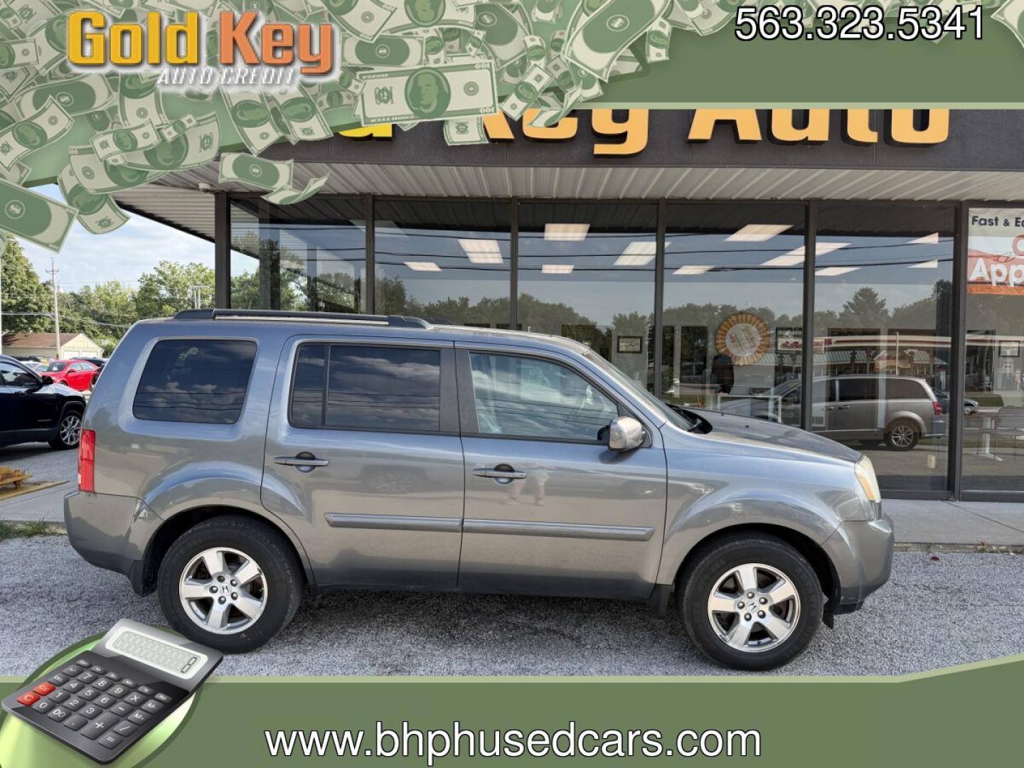 2011 Alabaster Silver Met /Gray Leather Interio Honda Pilot EX-L 4WD 5-Spd AT (5FNYF4H56BB) with an 3.5L V6 SOHC 24V engine, 5-Speed Automatic transmission, located at 1633 W Kimberly, Davenport, IA, 52806, (563) 323-5341, 41.559456, -90.598732- Photo#0